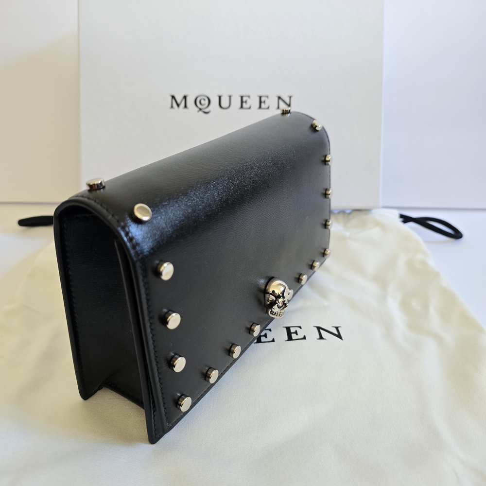 Alexander McQueen Skull Leather Crossbody Black - Picture 5 of 14